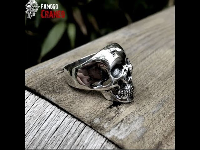 Vídeo relacionado con Aneneiceera Punk Anillo De Calavera De Plata De Largo Cráneo Anillos Cráneo Dedo Anillos De Banda Ancha Cráneo Largo Anillos Ajustables Joyería Anillo De Esqueleto Para Las Mujeres
