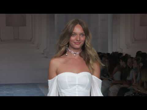 WE ARE KINDRED RESORT'20 MBFWA RUNWAY