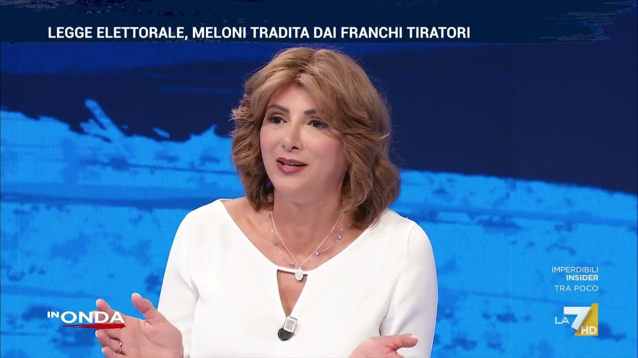 Meloni sconfitta sulla legge elettorale, botta e risposta Senaldi-Anna Falcone: "È una ...