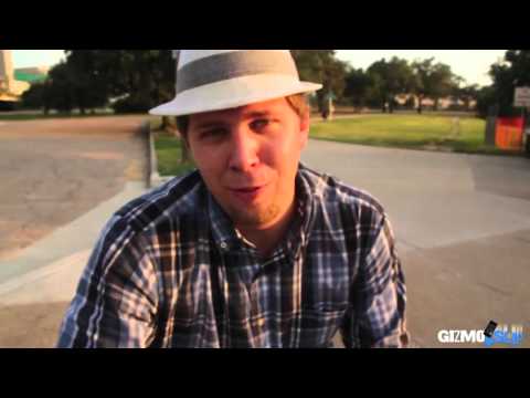 Drop Test: Nokia Lumia 900 vs Nokia 3310 (Vs. Sledge Hammer)