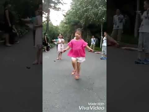 Is chote si bacchi kakmal dekhiye ga to aapka hosh ur jayega