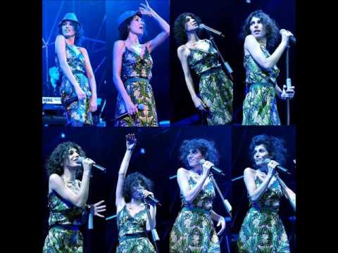 Videoclip de Who's Lovin You? (Live) — Giorgia