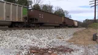 preview picture of video 'CSX 7656 leads the CSX T102-03 at Wildwood'