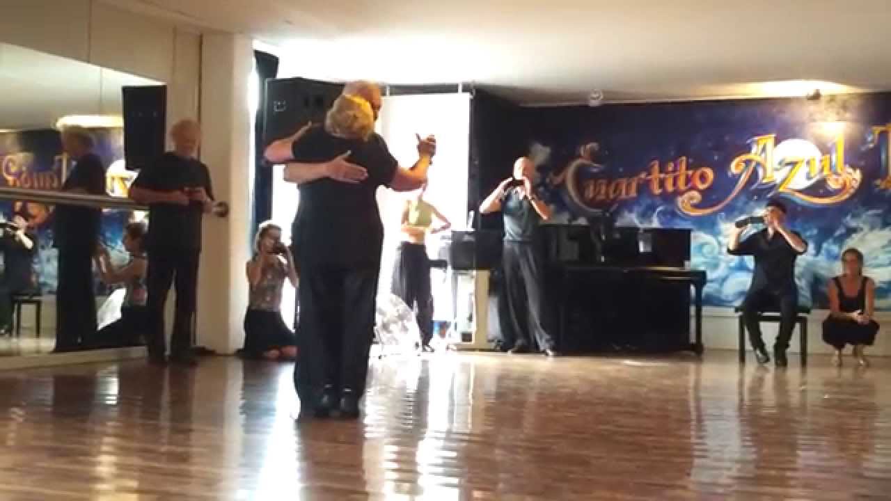 Carlos y Rosa Perez in Cuartito Azul Tango 12.7.2015