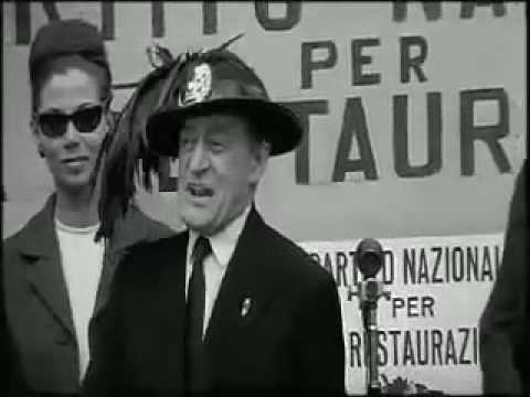 GG - TOTO' / Il comizio di Antonio La Trippa