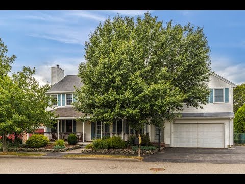 71 Bow Ridge Rd, Lynn MA - Michele Meadows - Tel 617-968-1884