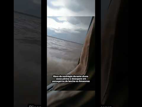 Temporal no Solimões faz água invadir lancha Anorizinho; passageiros entram em pânico