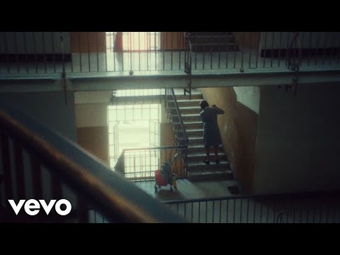 Tommaso Paradiso - Goditela (Official Visual Video)