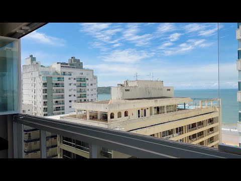 Apto vista para o mar e área de lazer completa