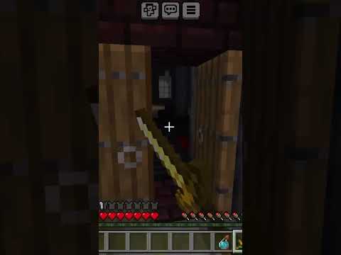 Terrifying Haunted House in Minecraft!