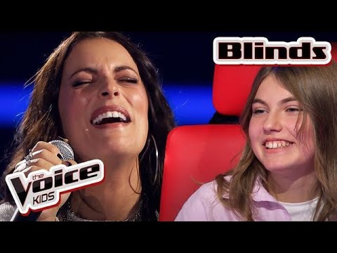 Wunderschöner Freundschaftsbeweis: Stefanie Kloß singt nur für Leonie | Blinds | The Voice Kids 2025