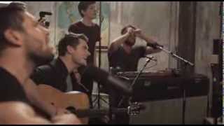 Hillsong UNITED - Love Is War ( ZION Acoustic Sessions )