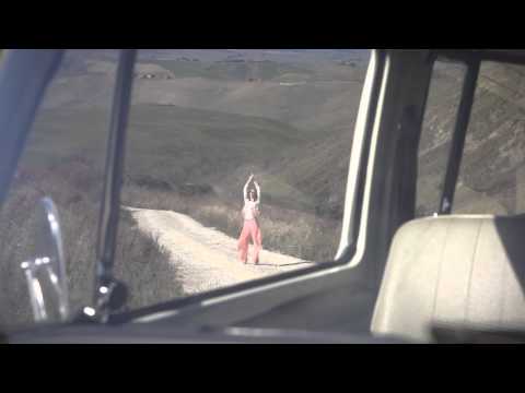 La capsule collection Indie Rock di Patrizia Pepe