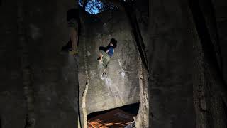 Video thumbnail of Guerrilla's only crack, 6b+. La Comarca
