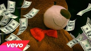 Chubbz - On the Run (Lyric Video)