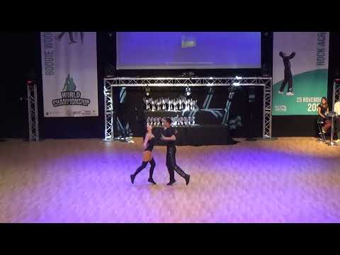 MCCS ACRO, UKR - SIDOROVA Kyra - SHPENKOV Oleksii, 6. Place  [www.rokenrol.cz]