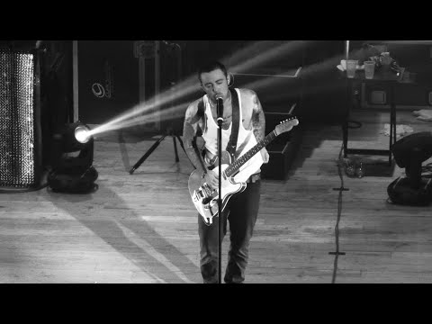 Mac Miller On Guitar(Live at Chicago's House of Blues)