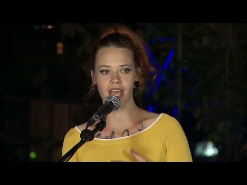 FLOOR - Comedy Talkshow Vol. 25: Peter Bič Project: Nedívaj sa tak (unplugged)