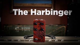 Video thumbnail for Matthews Effects Harbinger Parametric Distortion | CME Gear Demo | Joel Bauman by Chicago Music Exchange