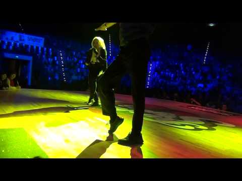 FUNKIN STYLEZ 2012 Berlin VOGUE 1/2 final Natalia Mafia vs Frederik (2)