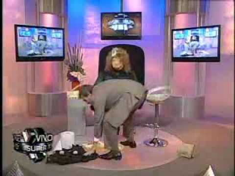 SuperXclusivo 9/29/09 - Lanzan huevo a Fortuño 2/2