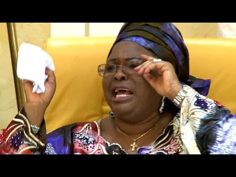 First Lady, Patience Jonathan Breaks Down In Tears While Addressing Chibok Mothers