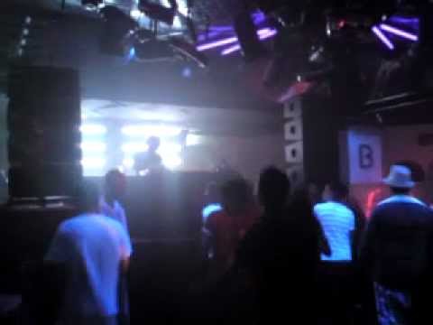 DINATOMIK ON TOUR - MIK IZIF - 11/05/12 #2