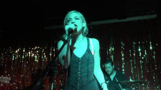 Emily Kinney performing &#39;Last Chance&#39; live at The Stone Fox in Nashville. 5/19