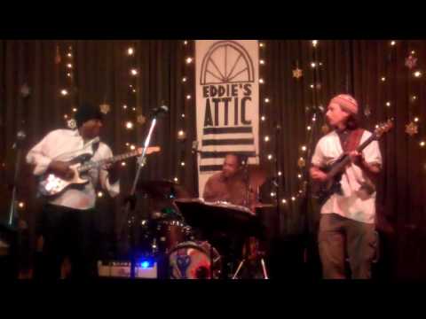 Yonrico Scott, Charlie Wooton, Tomi Martin 1/2/10