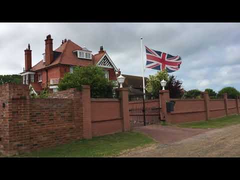 Day Trip To Broadstairs Viking Bay & Botany Bay Trail from London via HighSpeed Train