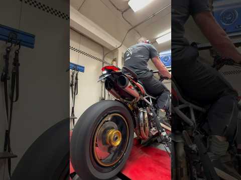 Ducati 950 Hypermotard on the dyno