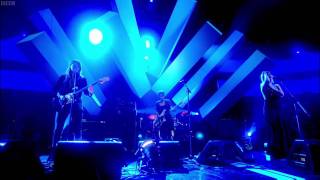 Warpaint - Undertow (Later Live... with Jools Holland 13/05/11) 720p