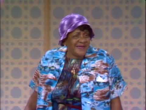 Moms Mabley performing a comedy act (1967)