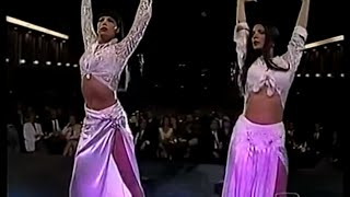 Azúcar Moreno - Ven devórame otra vez (Martes 13, TV Chile, 1994)