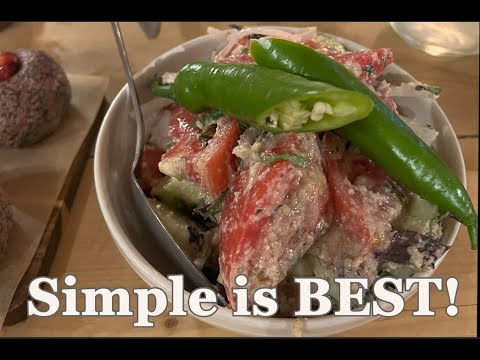 Traditional Georgian Tomato & Walnut Salad – A Summer Must-Try!