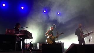 Trixie Whitley - Soft Spoken Words (Dranouter Festival 2016)