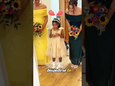 Ella es reacia a separarse de la persona que más ama.#shorts #shortsfeed #shortsvideo