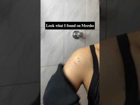 Exfoliating gloves from Meesho, you must try this product. | Nidhi Gandhi #youtubeshorts #meesho