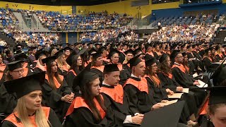 Kézben a munka gyümölcse