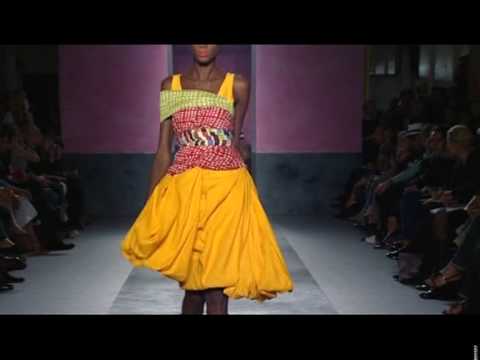 London: Paul Smith fashion show- Women's Ready to Wear Spring/Summer 2010