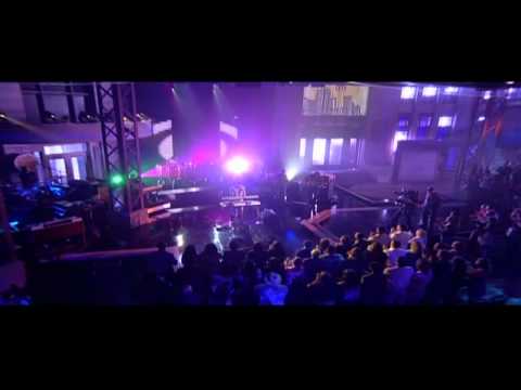 Salvador Santana - "Under the Sun" Live on Lopez Tonight