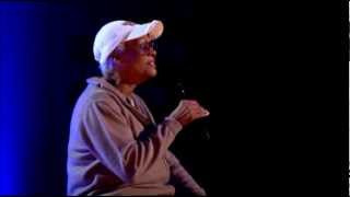 Dionne Warwick - (There&#39;s) Always Something There to Remind Me (Live Alan Titchmarsh Show)