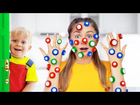 Đồ chơi bị mắc kẹt trên mặt mẹ Diana và Roma