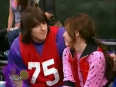 Cute Moliver moment from Joanie B Goode 1