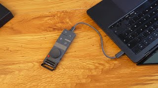 Un Enregistreur IA qui Transcrit en Direct + 75 Langues ?! (HiDock P1)