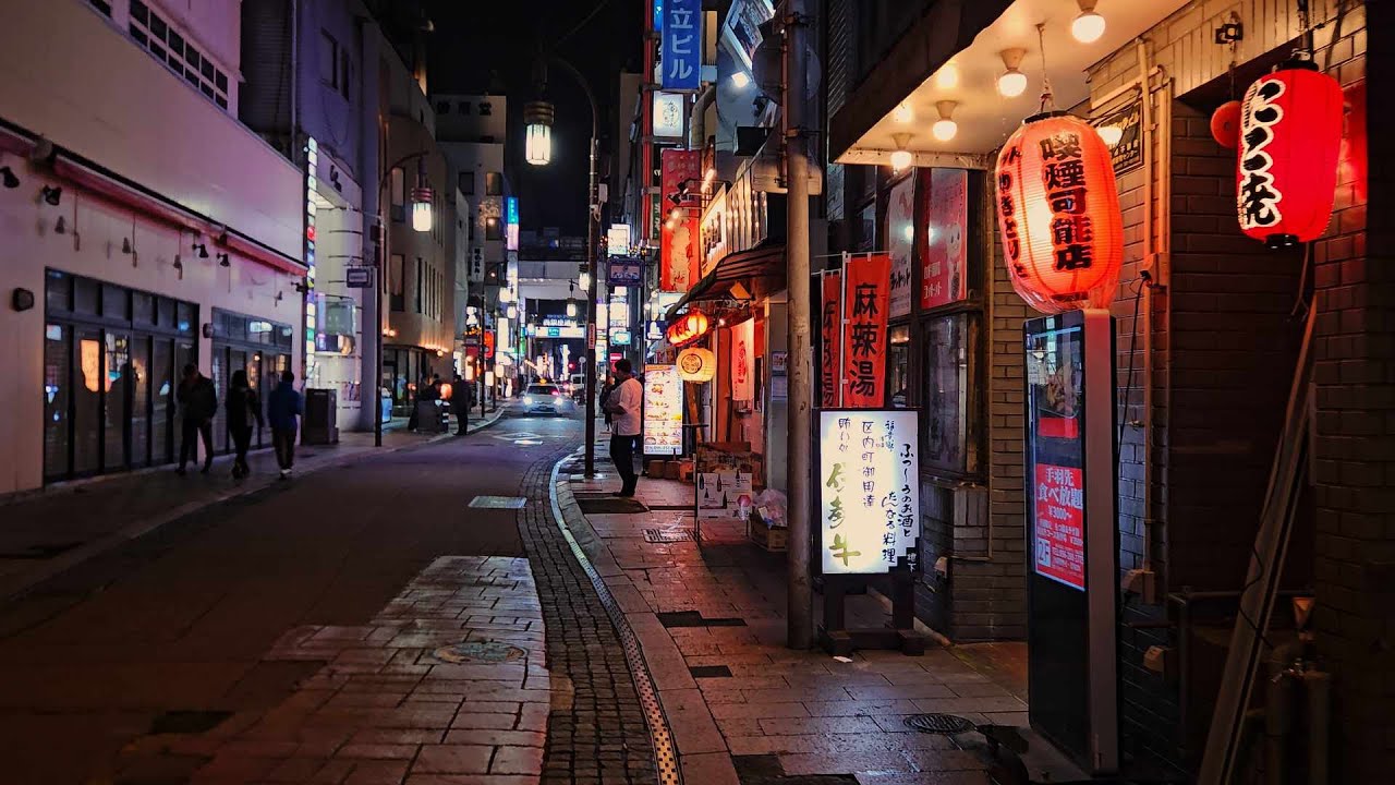 Immersive street-level walking tour through Kumamoto Downtown, Japan, showcasing authentic urban landscapes, local architecture, and the vibrant atmosphere of the city's neighborhoods