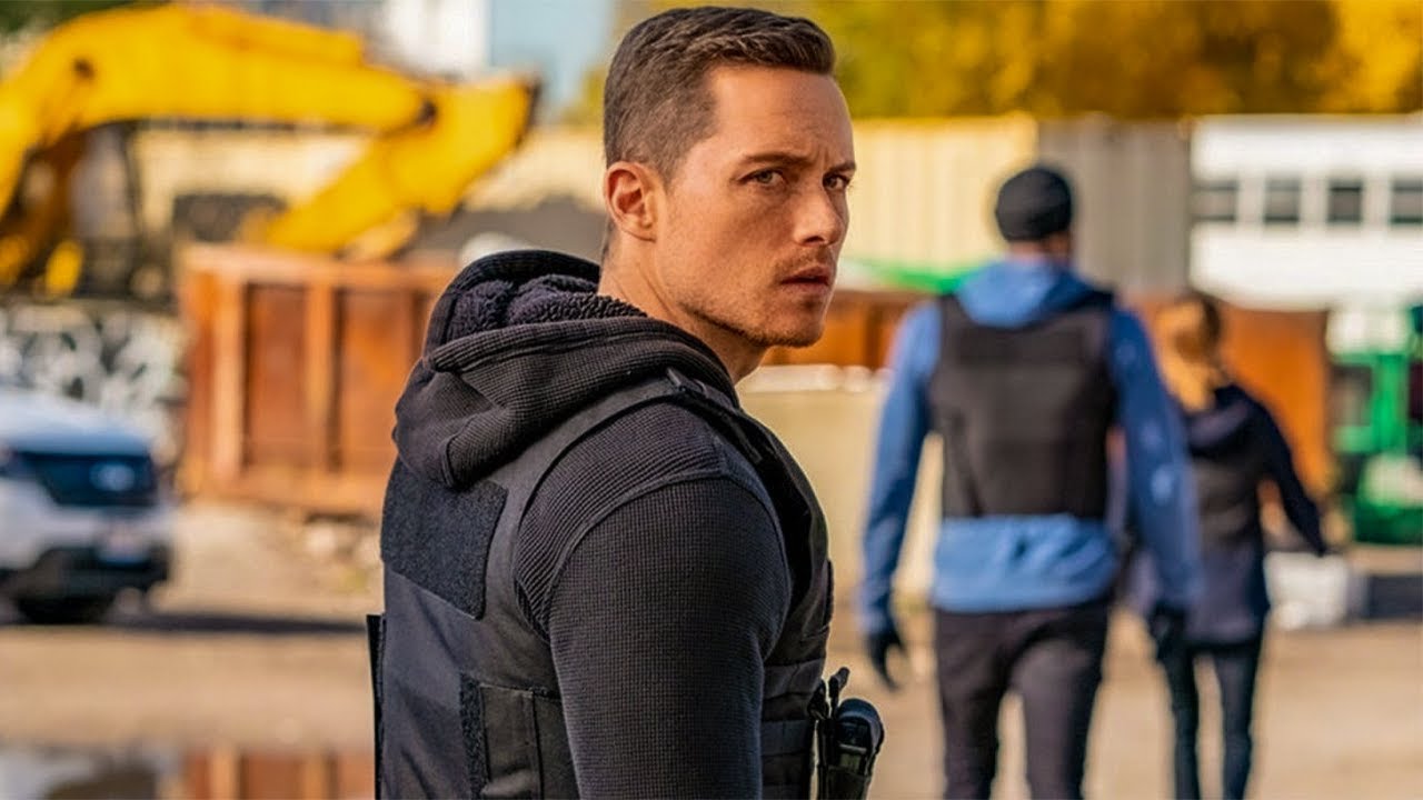 This Biggest Clue Reveals Why Chicago PD Changed Jay Halstead Too Fast