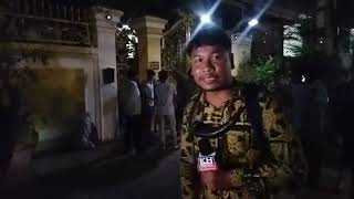 ​ភ្ញា     ក់ផ្អេី       លមួយយ៉ាងខ្លាំង មានមនុស្សស្រីធ្លា      ក់         ពីរលេីអគារដ៏ខ្ពស់មួយចុះមកក្