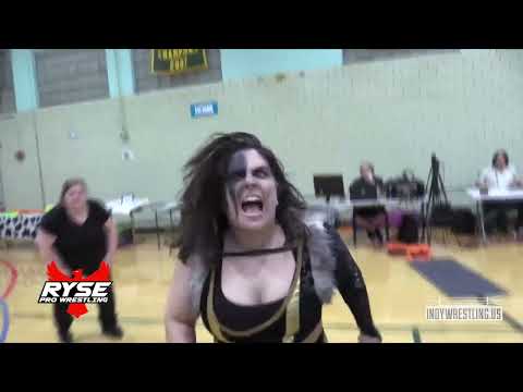 FULL MATCH: Laura Loveless vs Honey Badger - Women's Wrestling Hardcore Mats