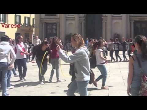 Musica e danze alla festa del volontariato